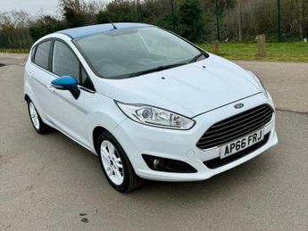 Ford Fiesta 1.0T EcoBoost Zetec White Edition Euro 6 (s/s) 5dr