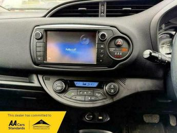 Toyota Yaris 1.5 VVT-h Excel Hatchback 5dr Petrol Hybrid E-CVT Euro 6 (15in A