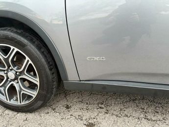 Mitsubishi Outlander DI-D GX 4