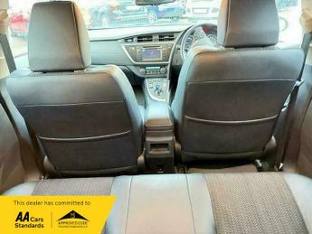 Toyota Auris 1.8 VVT-h Excel Hatchback 5dr Petrol Hybrid CVT Euro 5 (s/s) (13