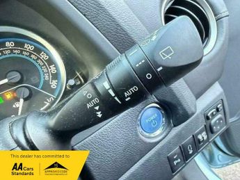 Toyota Auris 1.8 VVT-h Excel Hatchback 5dr Petrol Hybrid CVT Euro 5 (s/s) (13