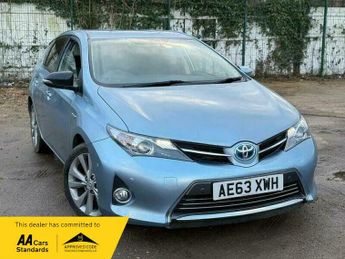 Toyota Auris 1.8 VVT-h Excel Hatchback 5dr Petrol Hybrid CVT Euro 5 (s/s) (13