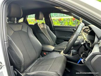 Audi Q3 SPORTBACK TDI QUATTRO S LINE [3X AUDI SERVICES, SAT NAV & REVERS