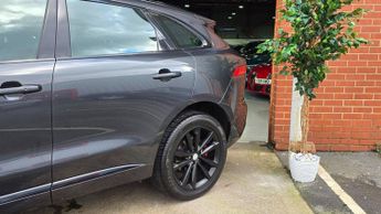 Jaguar F-Pace 3.0 V6 S Auto AWD Euro 6 (s/s) 5dr