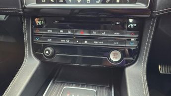 Jaguar F-Pace 3.0 V6 S Auto AWD Euro 6 (s/s) 5dr