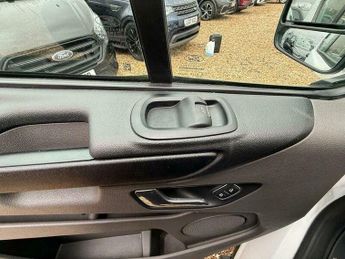 Ford Transit Custom 1.0 340 EcoBoost 13.6kWh Trend Auto L1 H1 Euro 6 5dr