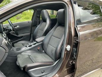 Mercedes-Benz A Class 2.1 A200d AMG Line (Premium Plus) 7G-DCT Euro 6 (s/s) 5dr