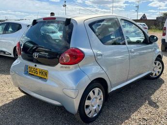 Toyota AYGO 1.0 VVT-i + MultiMode Euro 4 5dr
