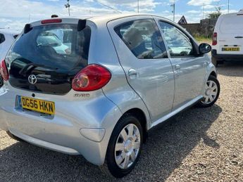 Toyota AYGO 1.0 VVT-i + MultiMode Euro 4 5dr