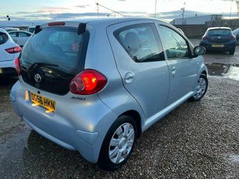 Toyota AYGO 1.0 VVT-i + MultiMode Euro 4 5dr