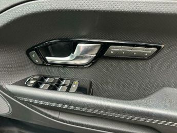 Land Rover Range Rover Evoque 2.2 SD4 Dynamic Auto 4WD Euro 5 5dr