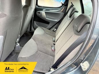 Citroen C1 1.0i Rhythm Hatchback 5dr Petrol Manual Euro 4 (67 ps)