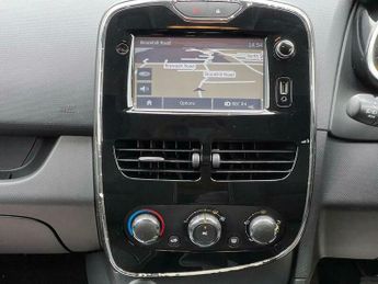 Renault Clio 1.2 16V Dynamique MediaNav Euro 5 5dr