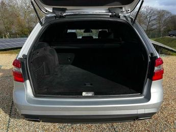 Mercedes-Benz E Class 2.1 E250 CDI BlueEfficiency Sport Tiptronic Euro 5 5dr