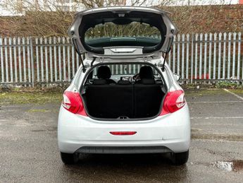 Peugeot 208 1.4 e-HDi Active EGC Euro 5 (s/s) 5dr