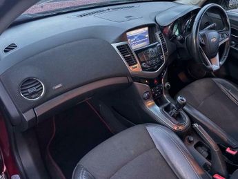 Chevrolet Cruze 1.7 VCDi LTZ Euro 5 (s/s) 5dr (Nav)