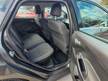 Ford Focus 1.0T EcoBoost Titanium Auto Euro 6 (s/s) 5dr