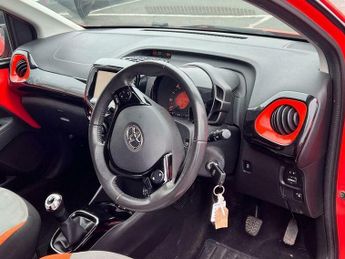 Toyota AYGO 1.0 VVT-i x-cite Euro 5 5dr Euro 5