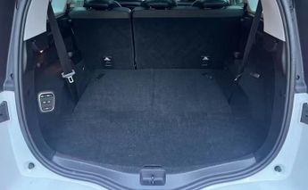 Renault Scenic GRAND SIGNATURE NAV DCI EDC