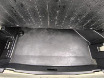 Toyota Prius VVT-I T SPIRIT