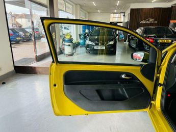 Volkswagen Up 1.0 Move up! ASG Euro 6 3dr