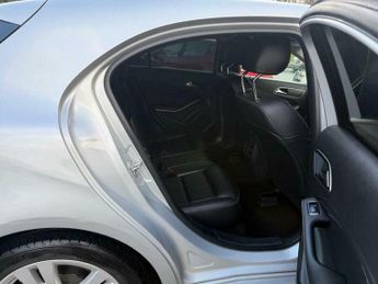 Mercedes-Benz A Class 1.5 A180d Sport (Premium) 7G-DCT Euro 6 (s/s) 5dr