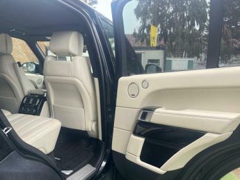 Land Rover Range Rover SDV8 VOGUE