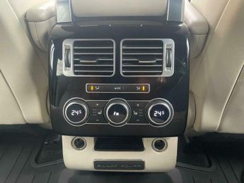 Land Rover Range Rover SDV8 VOGUE