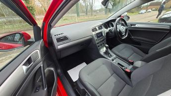 Volkswagen Golf SE TSI BLUEMOTION TECHNOLOGY DSG