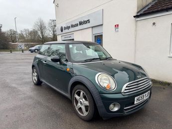 MINI Hatch 1.6 Cooper D Hatchback 3dr Diesel Manual Euro 4 (110 ps)