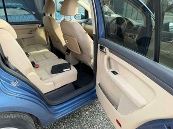 Volkswagen Touran 1.6 TDI SE DSG Euro 5 5dr