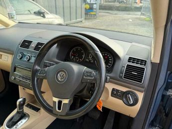 Volkswagen Touran 1.6 TDI SE DSG Euro 5 5dr