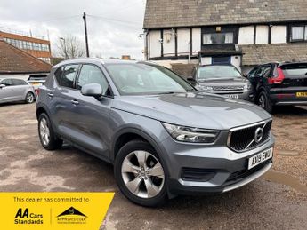 Volvo XC40 T3 MOMENTUM