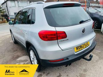 Volkswagen Tiguan 2.0 TDI BlueMotion Tech SE DSG 4WD Euro 5 (s/s) 5dr