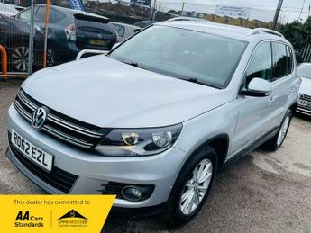 Volkswagen Tiguan 2.0 TDI BlueMotion Tech SE DSG 4WD Euro 5 (s/s) 5dr