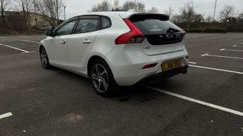 Volvo V40 1.5 T3 GPF Inscription Hatchback 5dr Petrol Auto Euro 6 (s/s) (1