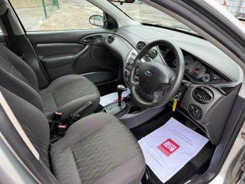 Ford Focus 1.6i 16v Zetec 5dr