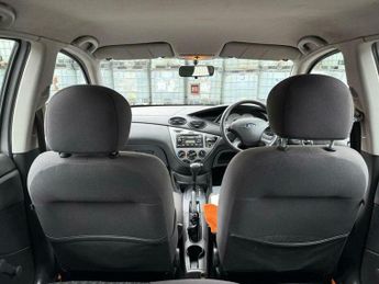 Ford Focus 1.6i 16v Zetec 5dr