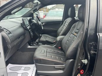 Isuzu Rodeo 1.9 TD Blade Pickup Double Cab 4dr Diesel Manual 4WD Euro 6 (164