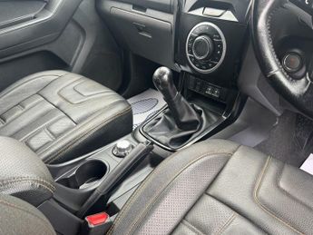 Isuzu Rodeo 1.9 TD Blade Pickup Double Cab 4dr Diesel Manual 4WD Euro 6 (164