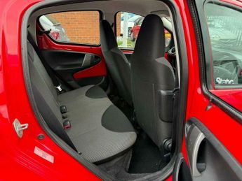 Toyota AYGO 1.0 VVT-i Euro 5 5dr