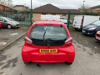 Toyota AYGO 1.0 VVT-i Euro 5 5dr