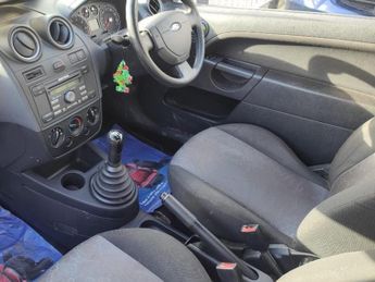 Ford Fiesta STYLE 16V