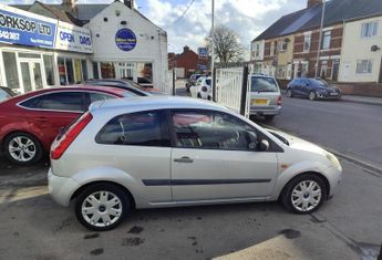 Ford Fiesta STYLE 16V