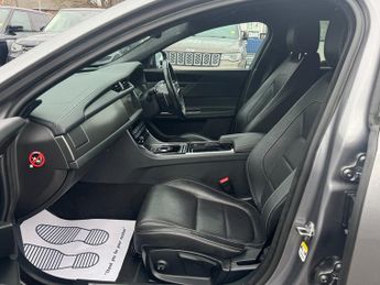 Jaguar XF 2.0d Chequered Flag Sportbrake 5dr Diesel Auto Euro 6 (s/s) (180