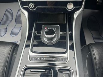 Jaguar XF 2.0d Chequered Flag Sportbrake 5dr Diesel Auto Euro 6 (s/s) (180