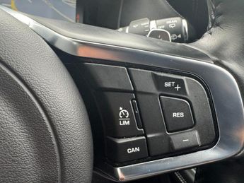 Jaguar XF 2.0d Chequered Flag Sportbrake 5dr Diesel Auto Euro 6 (s/s) (180