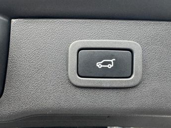 Jaguar XF 2.0d Chequered Flag Sportbrake 5dr Diesel Auto Euro 6 (s/s) (180