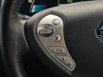 Nissan Leaf 30kWh Tekna Auto 5dr