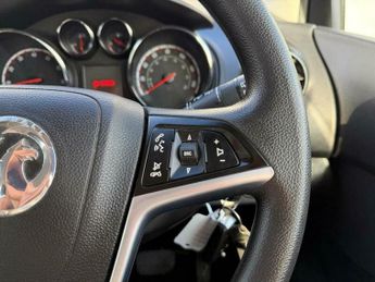 Vauxhall Meriva 1.4T 16V Exclusiv Auto Euro 5 5dr